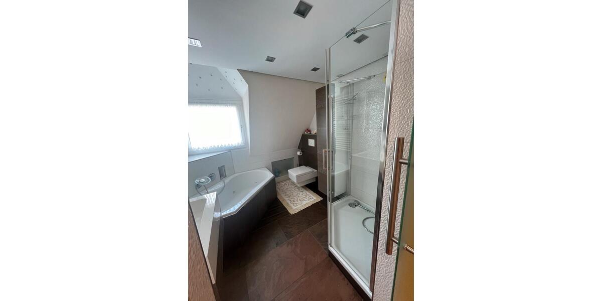 Einfamilienhaus Gelsenkirchen Gelsenkirchen-Mitte - 13 Zimmer, 255 m&sup2;, 649.000&euro; | Angebot:26908923
