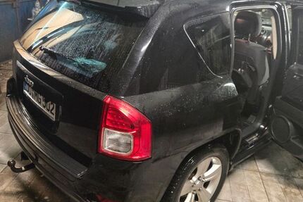 Jeep Compass 200.200 km 8.400 &euro; Dortmund 44145