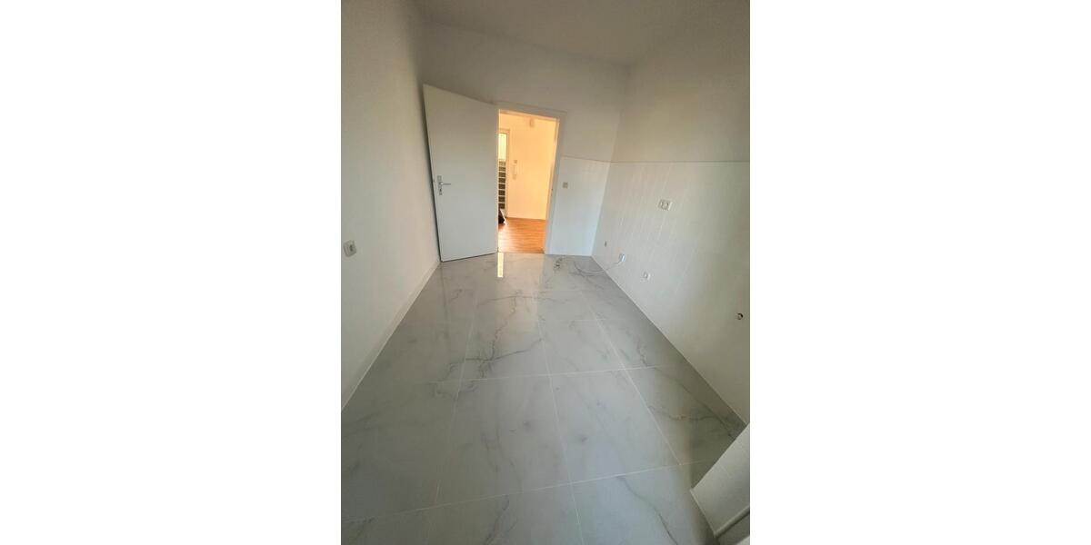 Etagenwohnung Dortmund Gartenstadt - 3 Zimmer, 82 m&sup2;, 999&euro; | Angebot:25930828