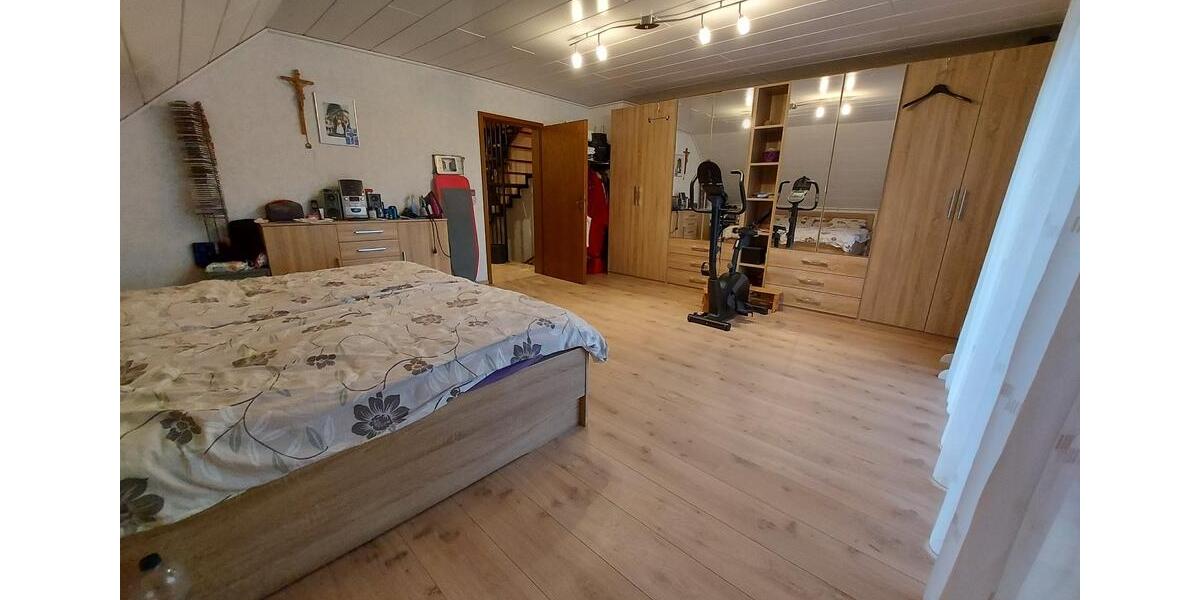 Doppelhaushälfte 4 zimmer