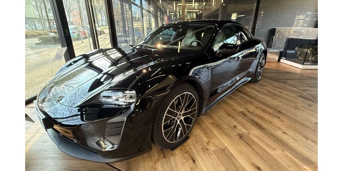 Porsche Taycan 62.448 km 56.500 &euro; Dortmund 44139