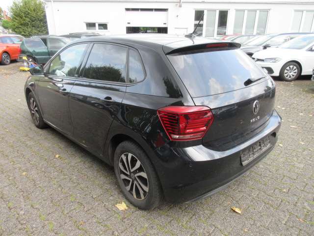 VW Polo Active 1.0 APP CLIMATRONIC ALU APS SITZHEIZUN 57.000 km 14.444 € Bergkamen 59192