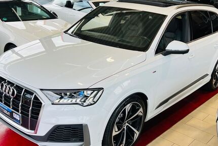 Audi Q7 87.000 km 61.999 € Essen 45326