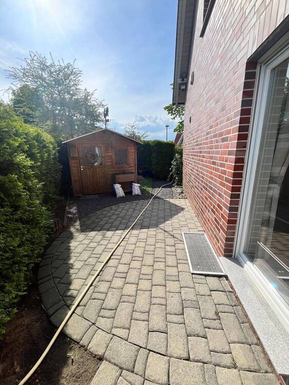 Einfamilienhaus mit Terrasse und gr. Garten