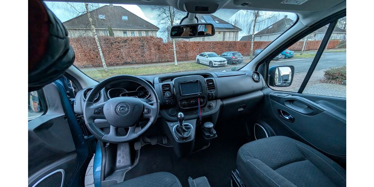 Opel Vivaro 111.000 km 15.500 &euro; Lünen 44534