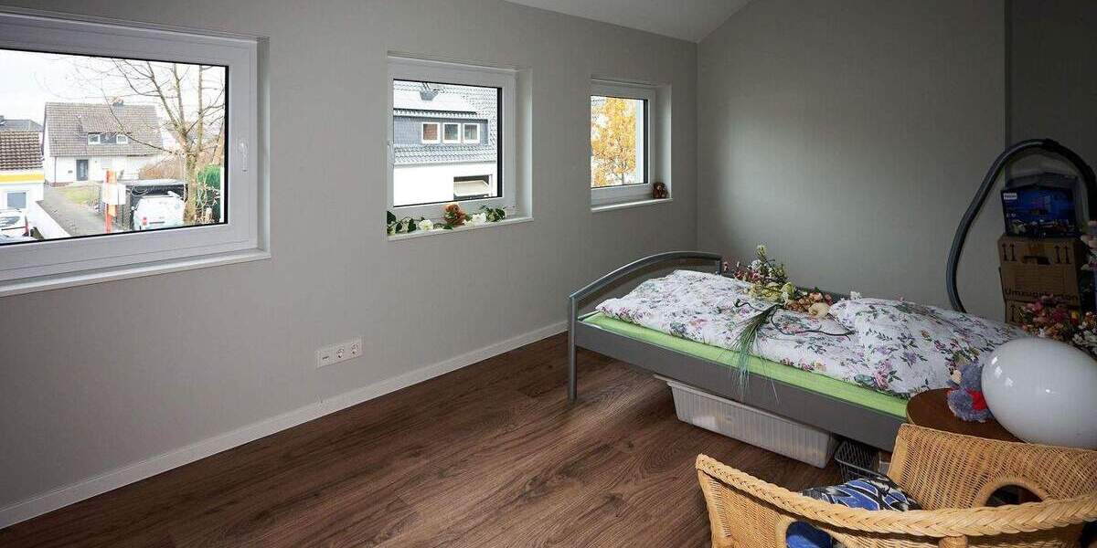 Doppelhaushälfte Menden Platte Heide - 5 Zimmer, 142 m&sup2;, 459.000&euro; | Angebot:24670129