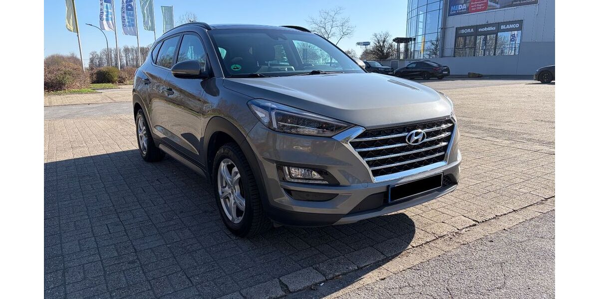 Hyundai TUCSON 49.000 km 18.500 &euro; Dortmund 44289