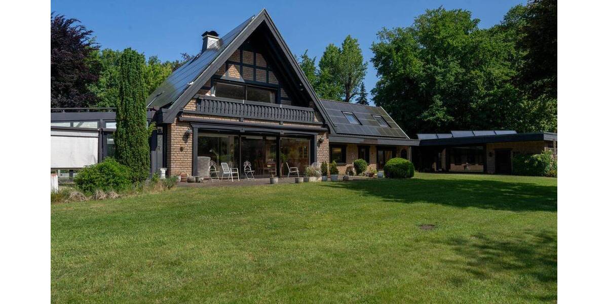 Fachwerkromantik trifft Luxus Landhaus mit Schwimmhalle und Traumgarten 5 zimmer