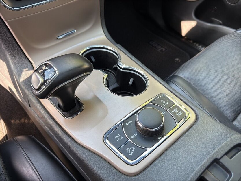 Jeep Grand Cherokee Summit H&K Pano ACC Motorproblem 158.176 km 9.900 € Wuppertal 42327