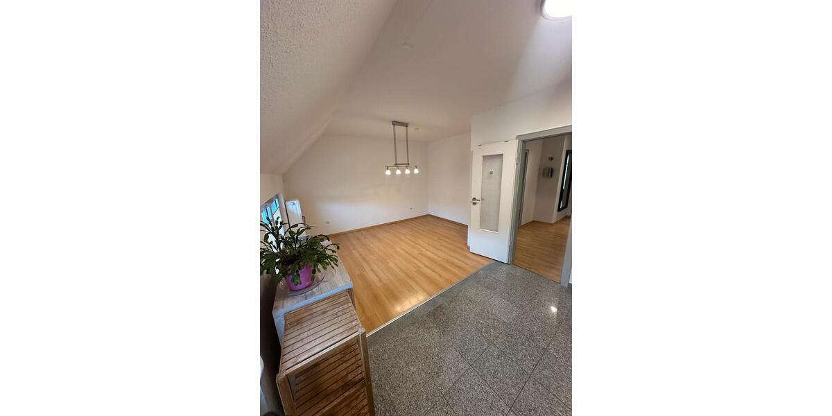 Dachgeschoßwohnung Dortmund Aplerbeck - 3 Zimmer, 86 m&sup2;, 900&euro; | Angebot:24731108