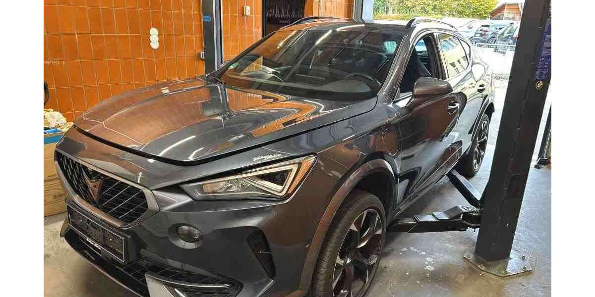 Cupra Formentor VZ 1.4 eHybrid DSG NAVI PANORAMA AHK KAM 39.752 km 26.988 &euro; Bergkamen 59192