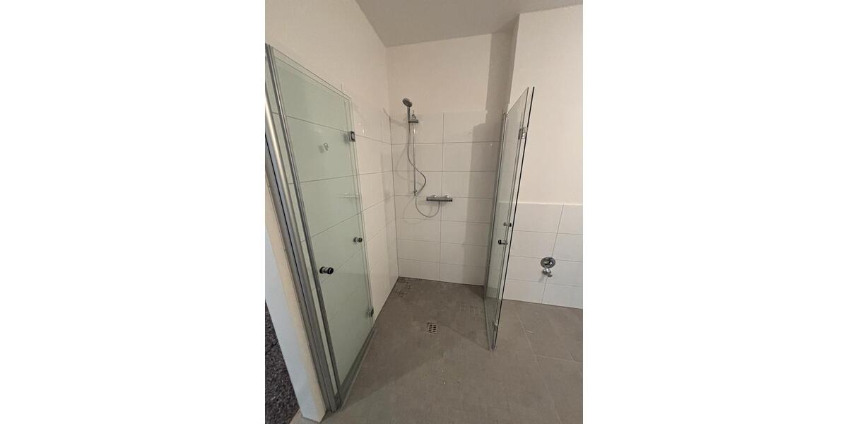 Erdgeschoßwohnung Iserlohn Gerlingsen - 4 Zimmer, 159 m&sup2;, 1.510&euro; | Angebot:26348994