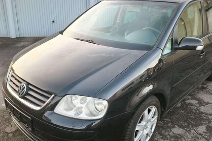 VW Touran 282.300 km 2.799 &euro; Hemer(Ihmert) 58675