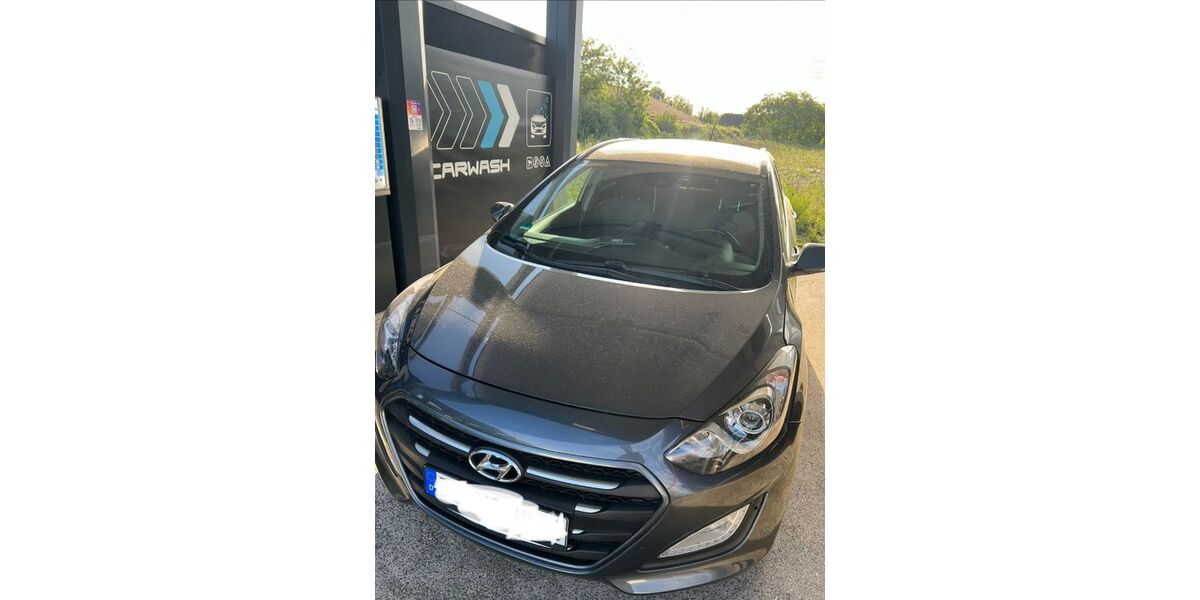 Hyundai i30 170.000 km 8.200 &euro; Gelsenkirchen 45899