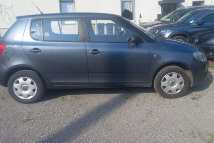 Skoda Fabia 223.700 km 650 &euro; Dortmund 44309