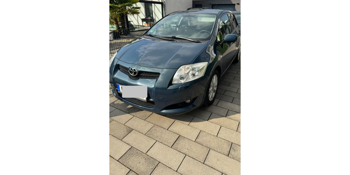 Toyota Auris 156.000 km 4.200 € Gelsenkirchen 45889