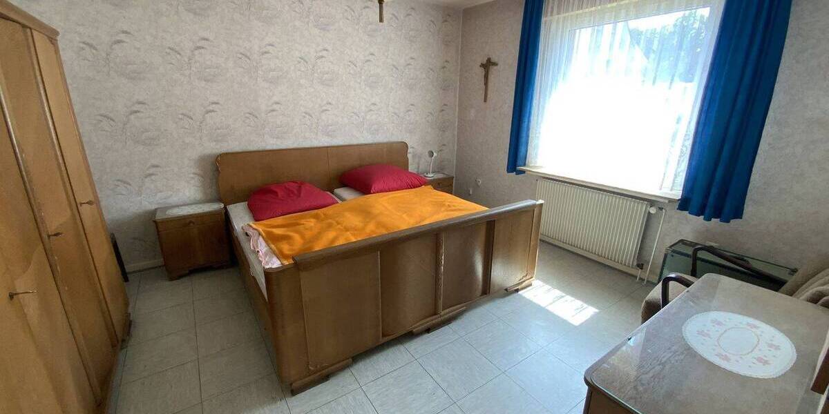 Reihenendhaus Lünen Alstedde - 7 Zimmer, 121 m&sup2;, 290.000&euro; | Angebot:22232531