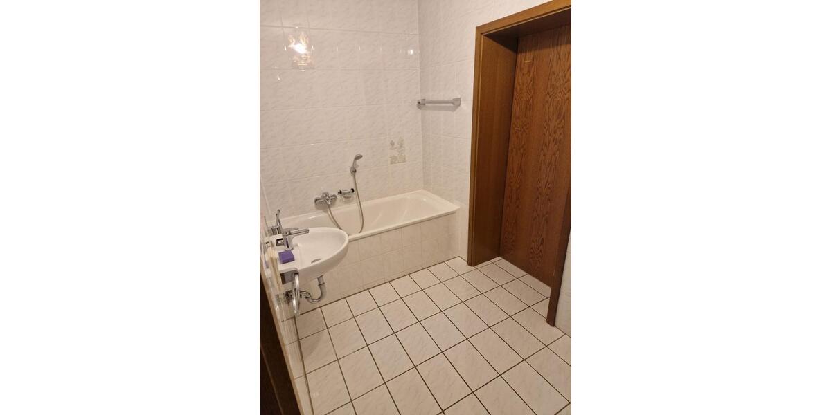 Erdgeschoßwohnung Bönen - 3 Zimmer, 76 m&sup2;, 800&euro; | Angebot:25880058