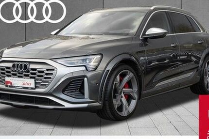 Audi SQ8 e-tron 8.030 km 66.440 € Recklinghausen 45657