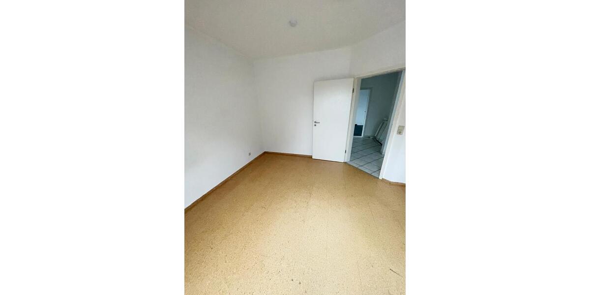 Dachgeschoßwohnung Iserlohn Grüne - 3 Zimmer, 82 m&sup2;, 179.000&euro; | Angebot:27449139