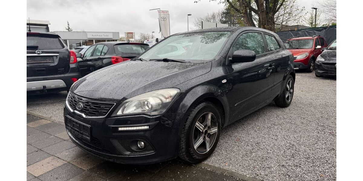 Kia ceed / Ceed 199.000 km 2.490 &euro; Gelsenkirchen Erle 45891