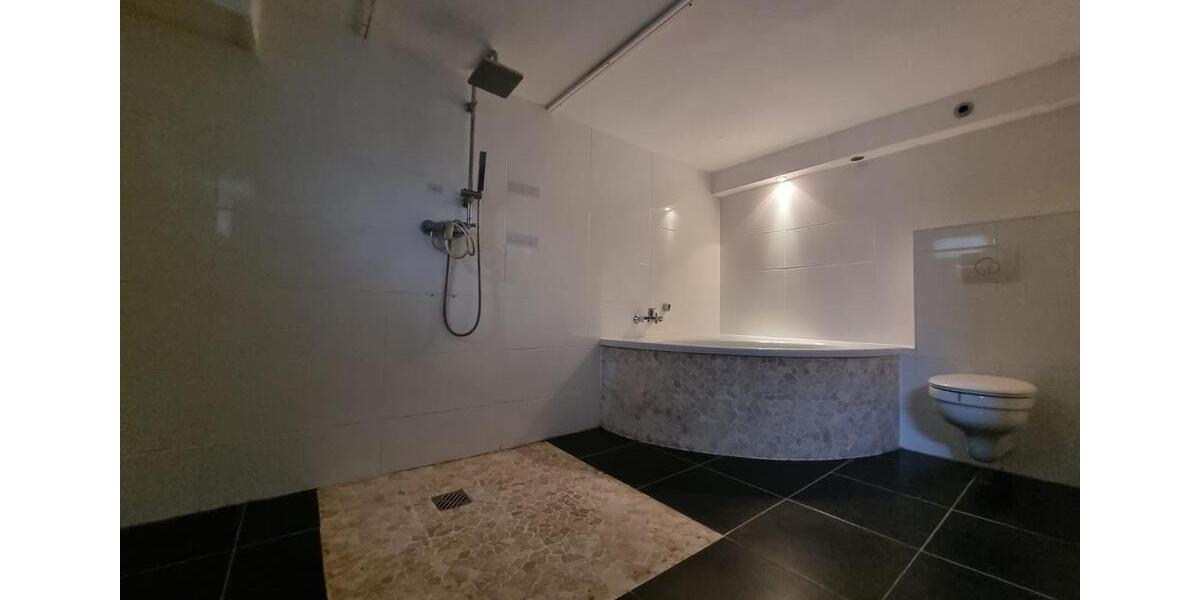 Familienfreundliches, geräumiges 4-Zimmer-Einfamilienhaus mit moderner Ausstattung in ruhiger Lage 4 zimmer