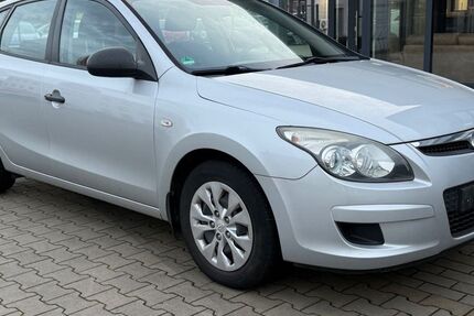 Hyundai i30 180.000 km 2.500 &euro; Gelsenkrichen 45884