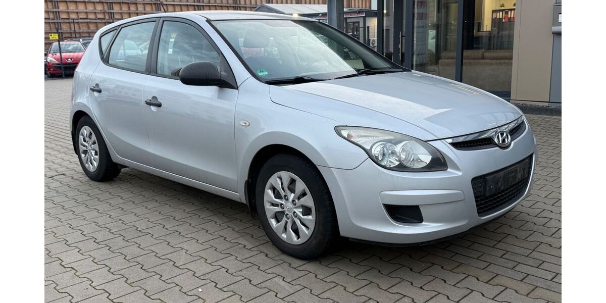 Hyundai i30 180.000 km 2.500 &euro; Gelsenkrichen 45884