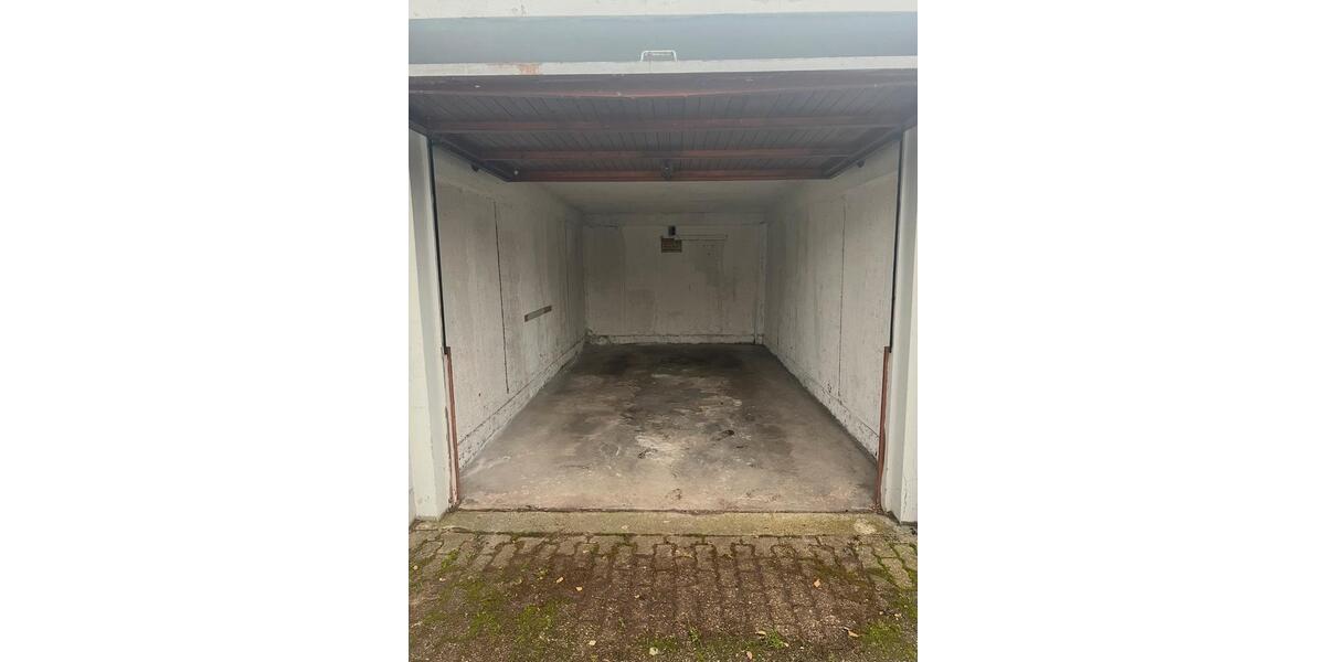 Garagen / Stellplätze Dortmund Eving - 100&euro; | Angebot:26098770