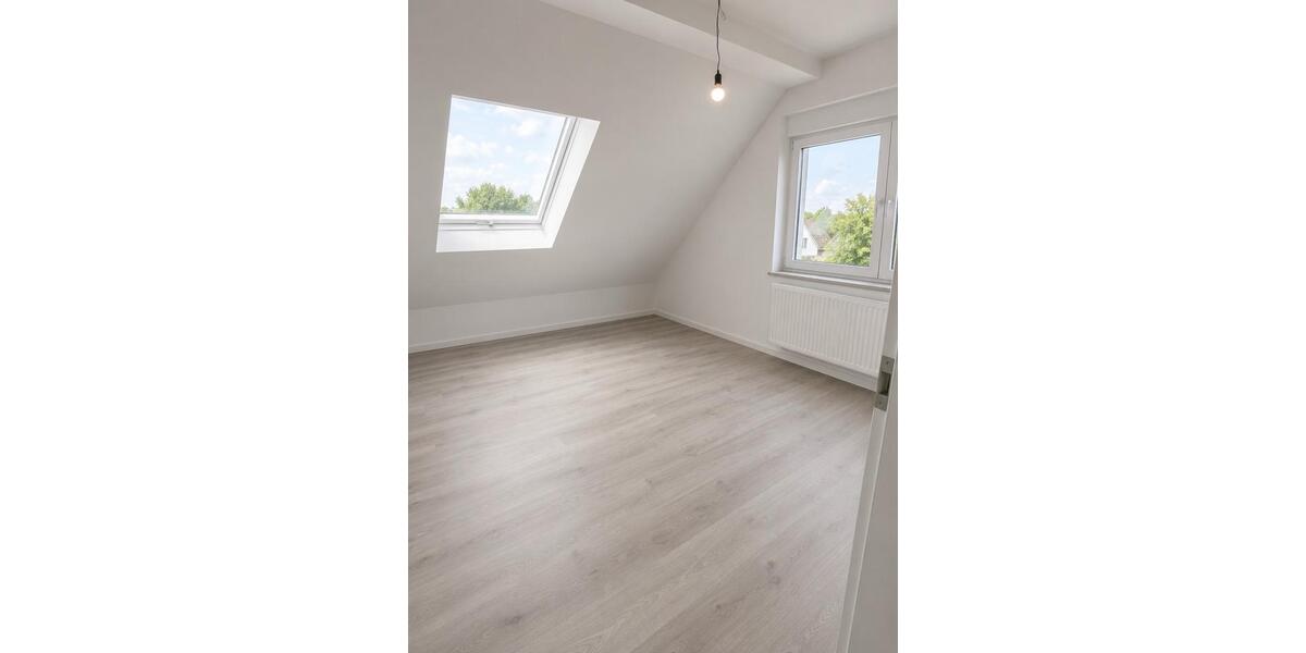 Dachgeschoßwohnung Castrop-Rauxel Deinighausen - 3.5 Zimmer, 90 m&sup2;, 1.200&euro; | Angebot:26647370