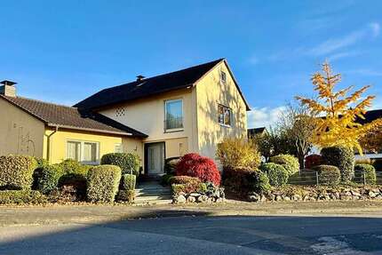 Haus Iserlohn Letmathe - 6 Zimmer, 216 m&sup2;, 499.000&euro; | Angebot:25722985