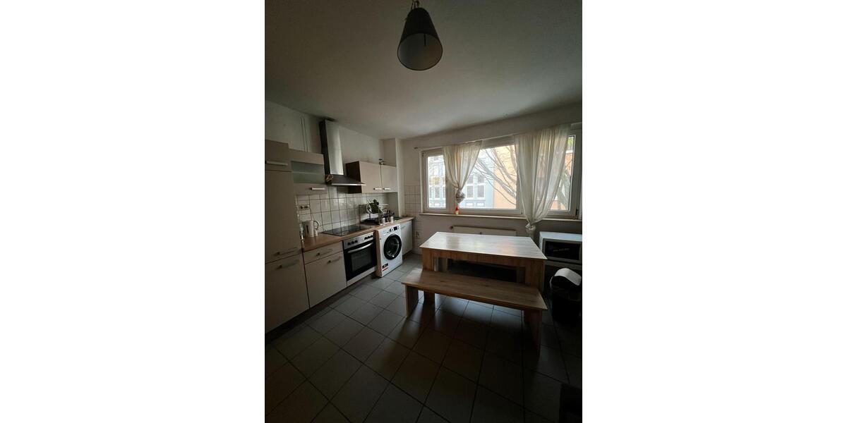 Etagenwohnung Bochum Wiemelhausen - 2 Zimmer, 90 m&sup2;, 550&euro; | Angebot:25759292