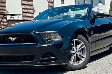 Ford Mustang 147.600 km 14.500 &euro; Gelsenkirchen 45884