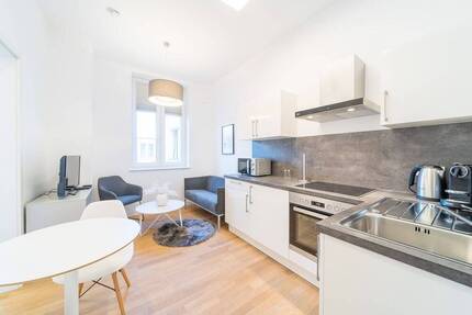 Möblierte 2-Zimmer-Wohnung mit Waschmaschine