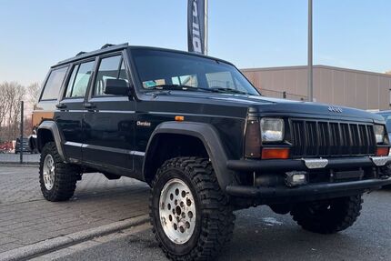 Jeep Cherokee 180.410 km 6.950 &euro; Bochum 44809