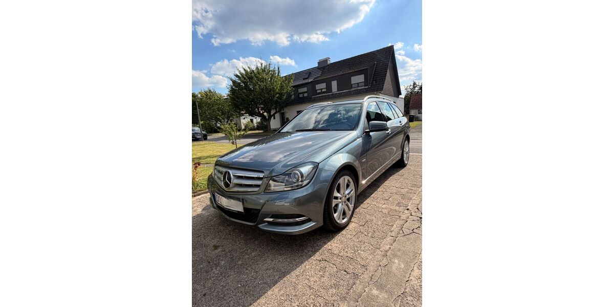 Mercedes-Benz C 250 174.800 km 10.900 &euro; Dortmund 44369