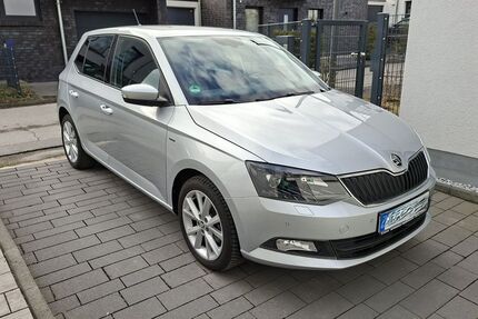 Skoda Fabia 18.000 km 15.900 &euro; Dortmund 44388