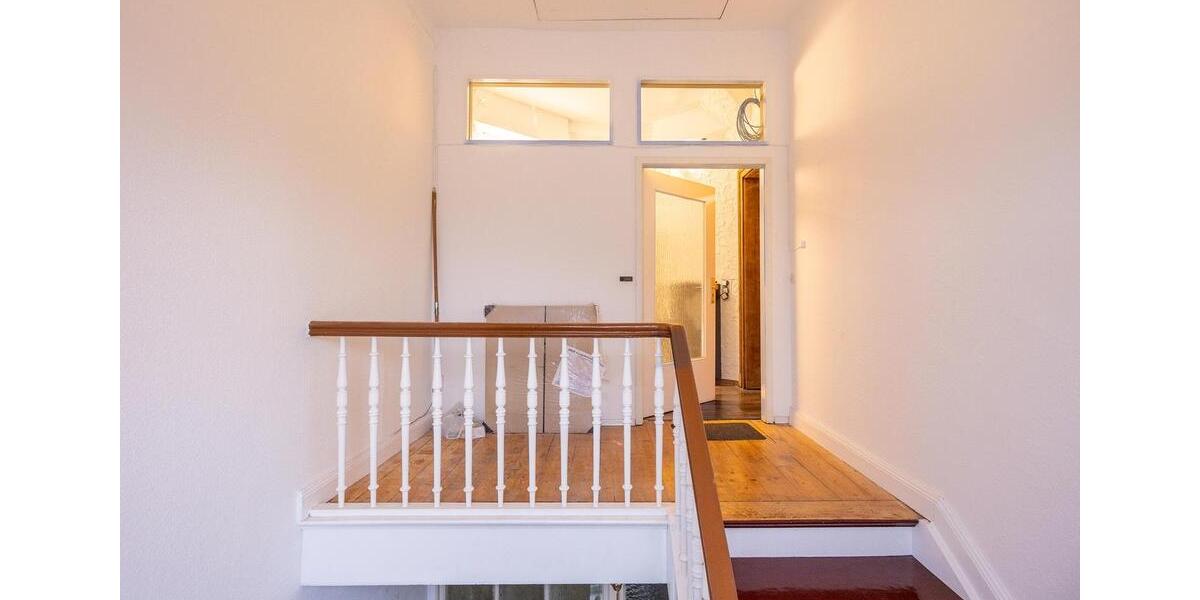 Dachgeschoßwohnung Iserlohn Gerlingsen - 4 Zimmer, 119 m&sup2;, 1.375&euro; | Angebot:26309169