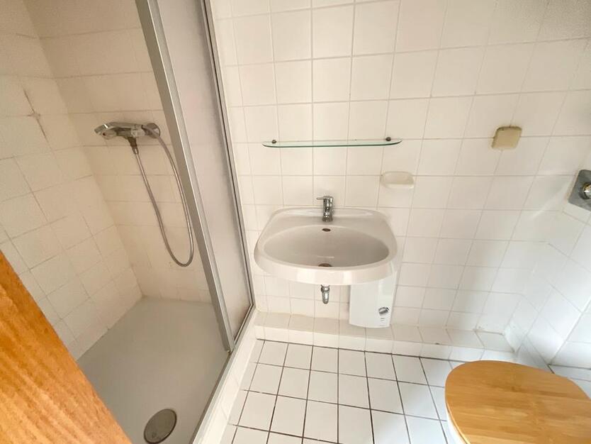 Große 3 Zimmerwohnung in historischem Haus zimmer