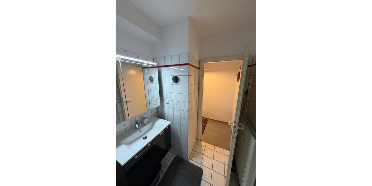 Erdgeschoßwohnung Bochum Querenburg - 1 Zimmer, 22 m&sup2;, 390&euro; | Angebot:26192332