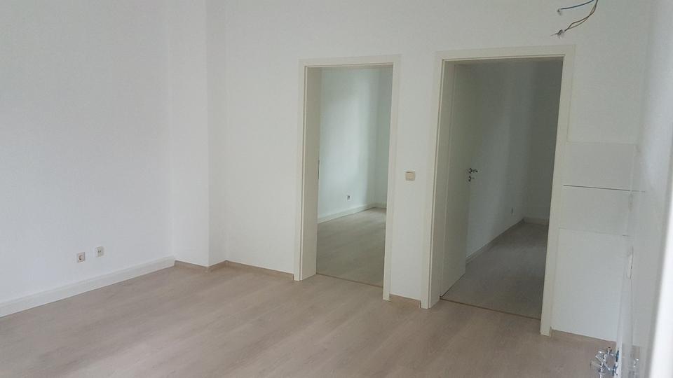 Kernsanierte 2 Raumwohnung in der Schultestrasse 2 zimmer