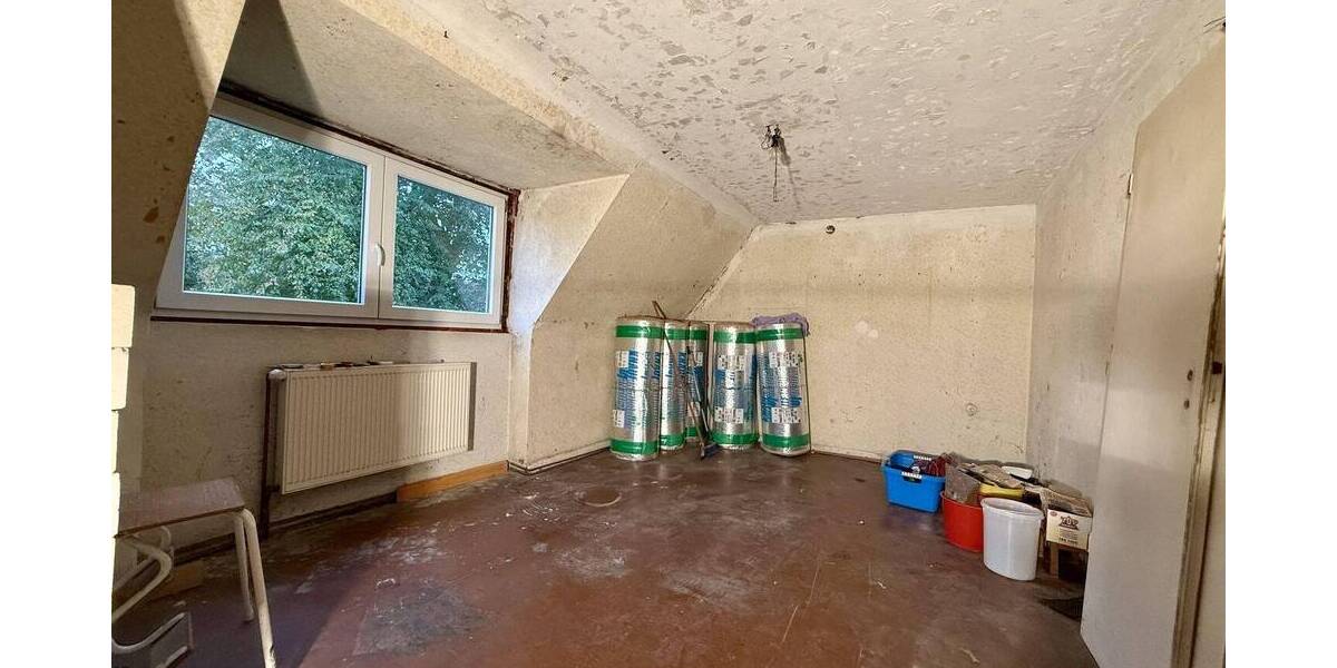 Doppelhaushälfte mit Potenzial in Toplage von Wanne-Eickel - großes Grundstück, ruhige Lage 5 zimmer