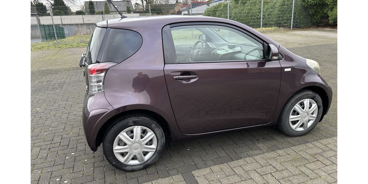 Toyota I Q 143.300 km 3.400 &euro; Holzwickede 59439
