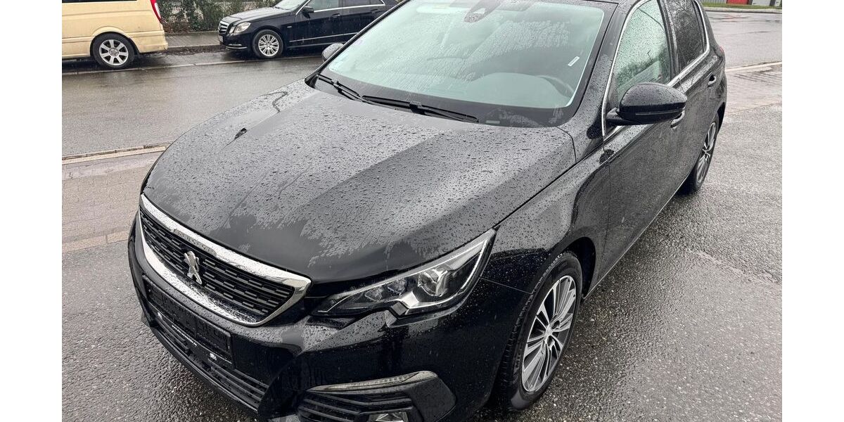 Peugeot 308 58.000 km 12.590 &euro; Gelsenkirchen 45884