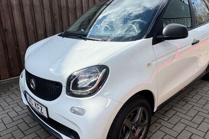Smart ForFour 61.600 km 7.490 € Castrop-Rauxel 44579