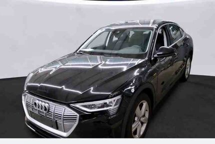Audi e-tron 93.723 km 23.490 &euro; Recklinghausen 45663
