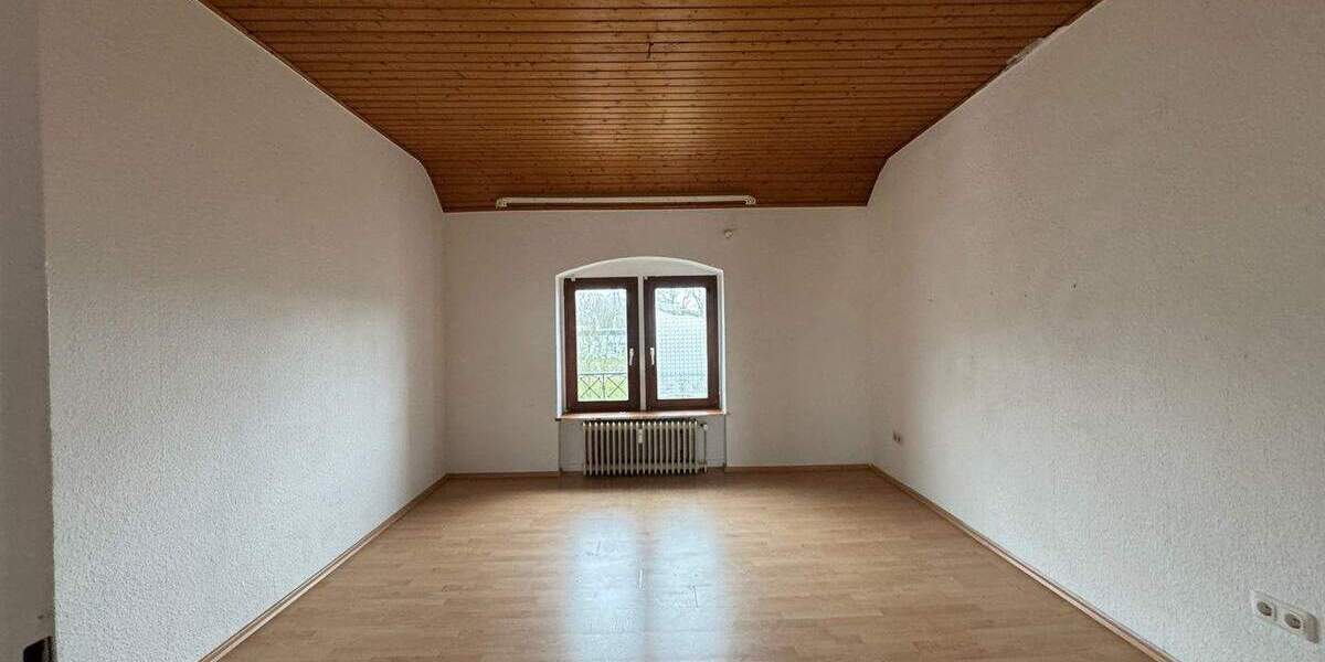 Etagenwohnung Hagen Wehringhausen - 4 Zimmer, 89 m&sup2;, 660&euro; | Angebot:24778325