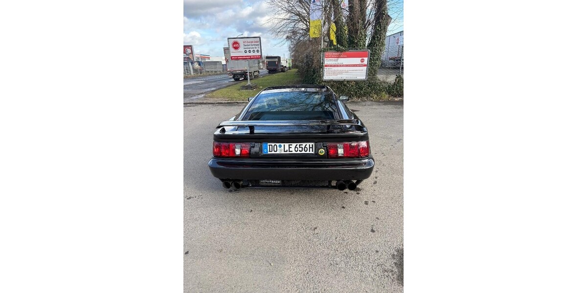 Lotus Esprit S4 82.400 km 65.000 &euro; Dortmund 44135