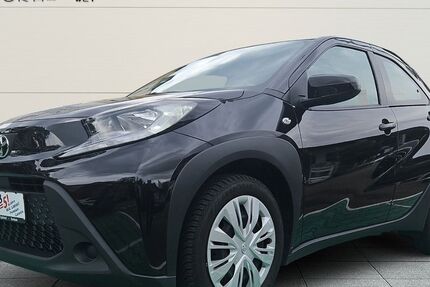 Toyota Aygo (X) 14.603 km 14.580 &euro; Bochum 44809