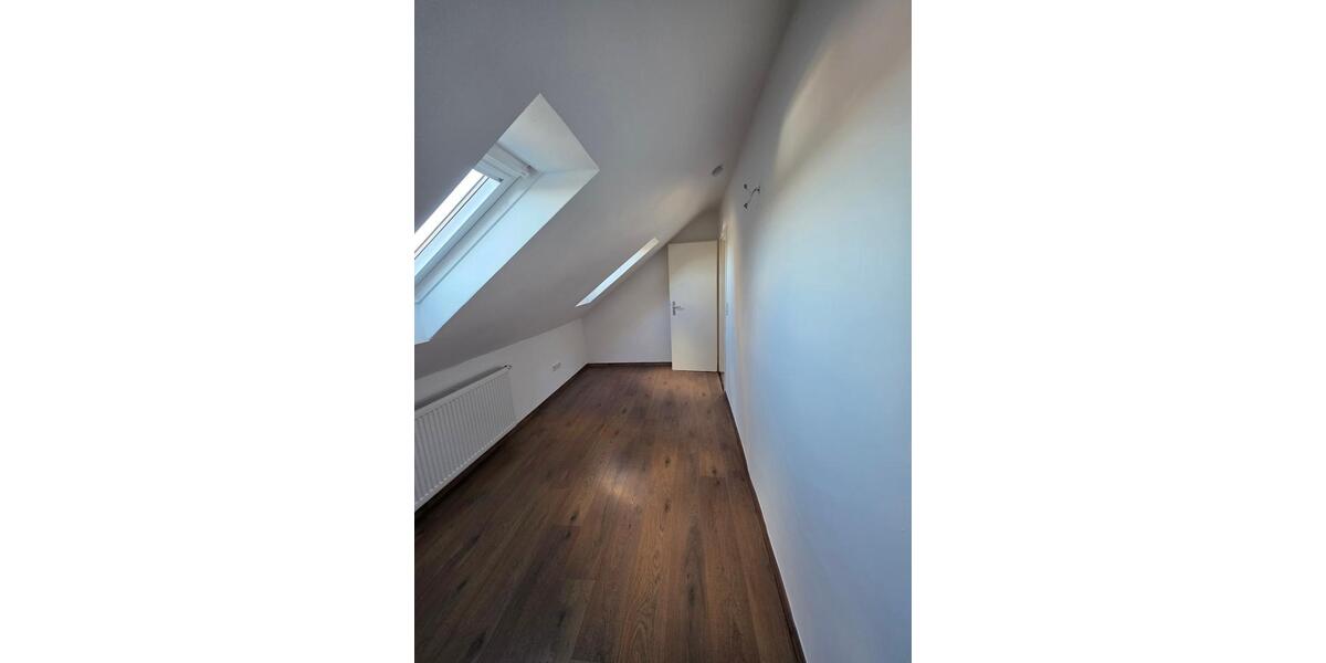 Dachgeschoßwohnung Dortmund Aplerbeck - 4 Zimmer, 85 m&sup2;, 850&euro; | Angebot:24560416